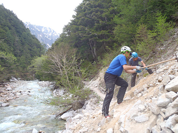 登山道の整備